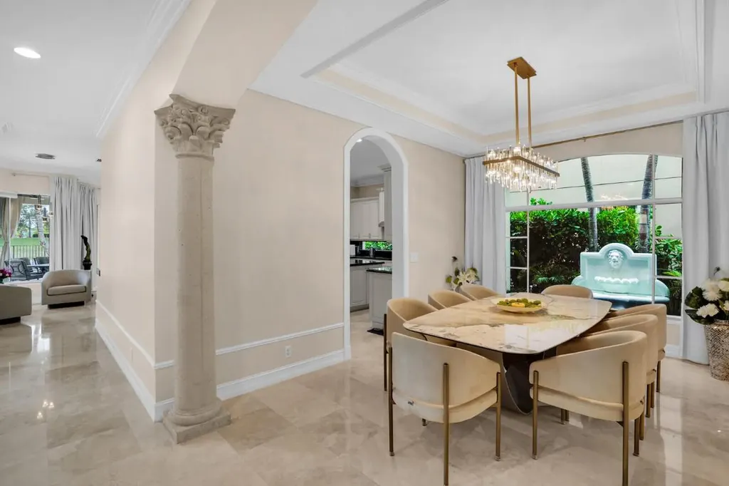 718 Edgebrook Lane West Palm Beach FL 33411