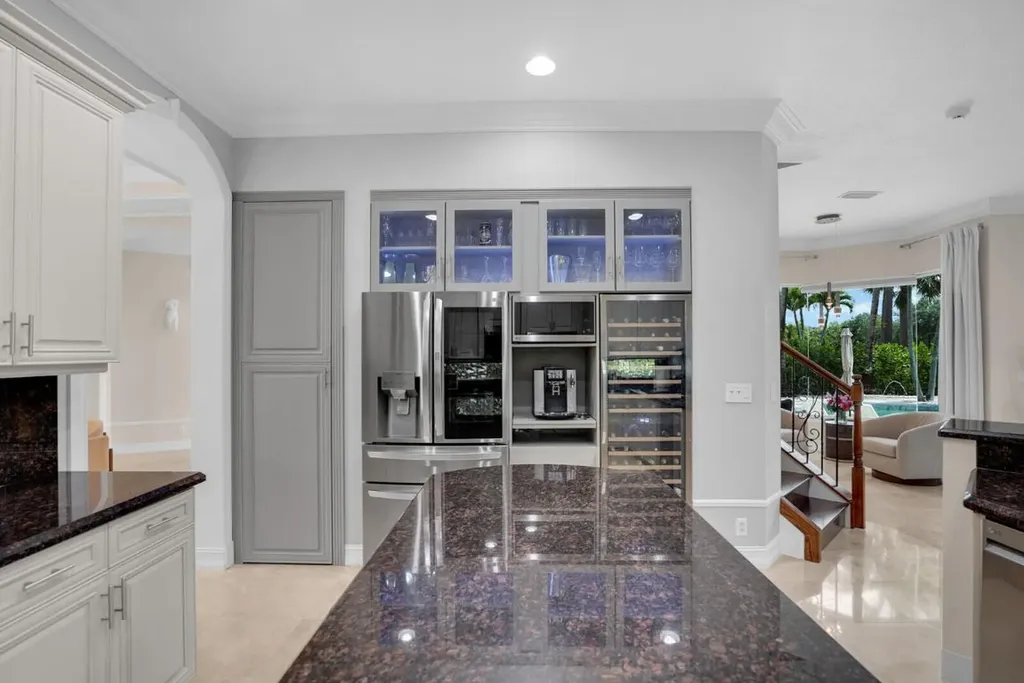 718 Edgebrook Lane West Palm Beach FL 33411