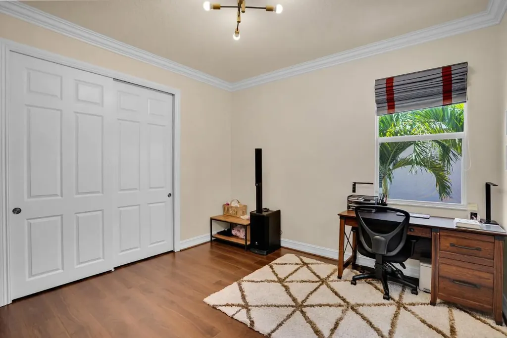 718 Edgebrook Lane West Palm Beach FL 33411