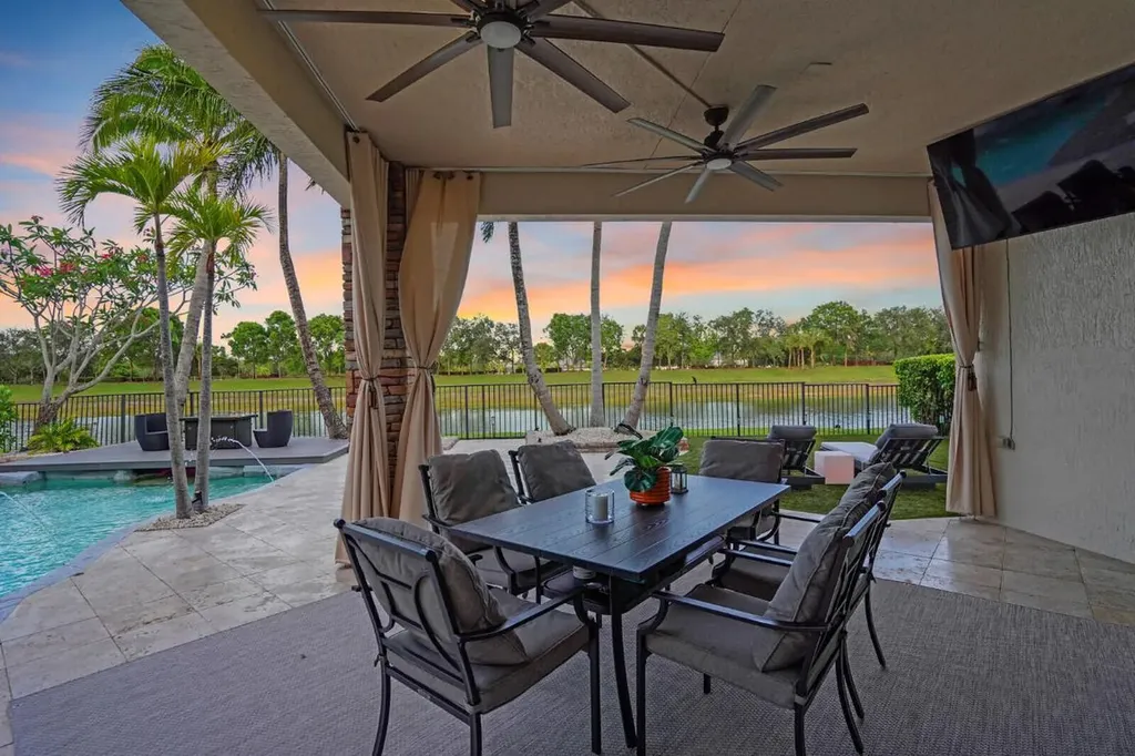 718 Edgebrook Lane West Palm Beach FL 33411
