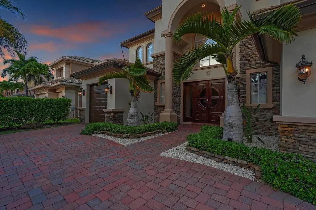 718 Edgebrook Lane West Palm Beach FL 33411