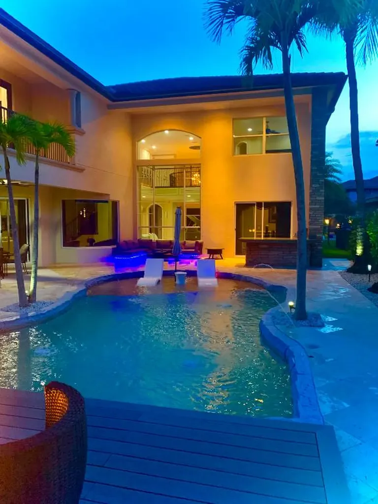 718 Edgebrook Lane West Palm Beach FL 33411