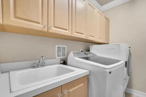 718 Edgebrook Lane West Palm Beach FL 33411