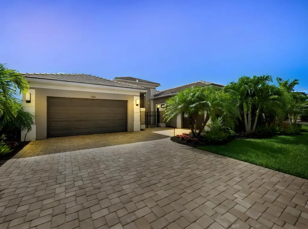 11961 SW Chestnut Grove Drive Port St Lucie FL 34987