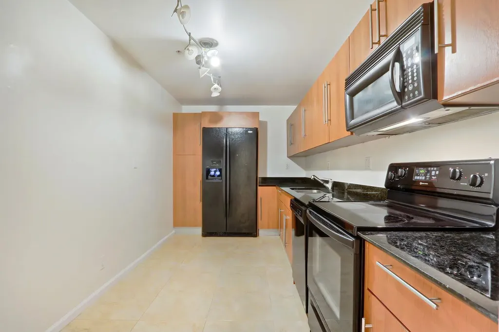 3001 S Ocean Drive Hollywood FL 33019