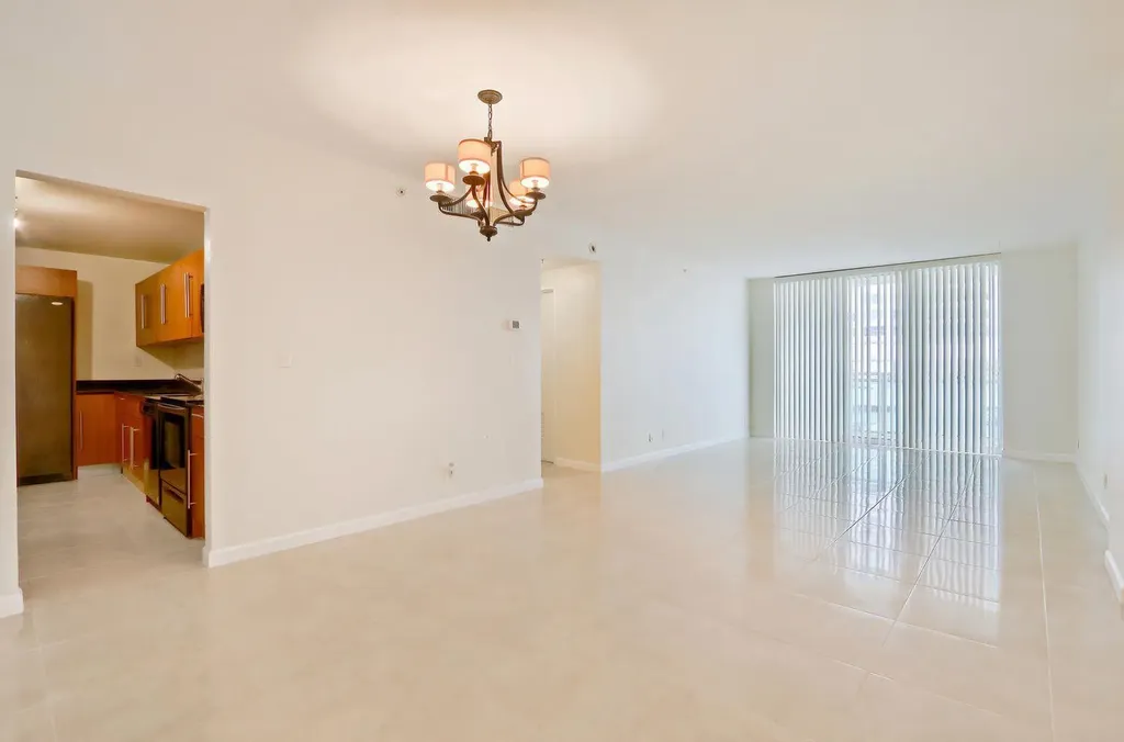 3001 S Ocean Drive Hollywood FL 33019