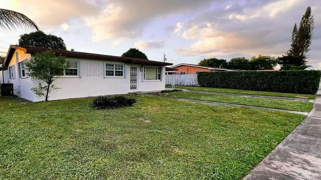 18712 NW 42nd Court Miami Gardens FL 33055
