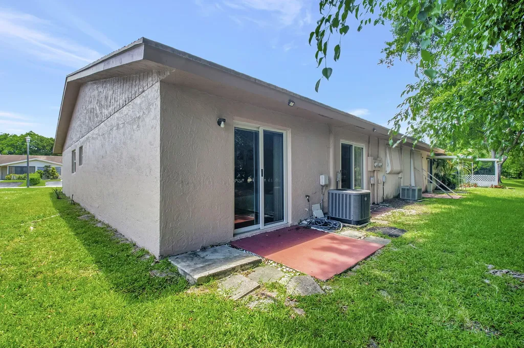 14195 Campanelli Drive Delray Beach FL 33484
