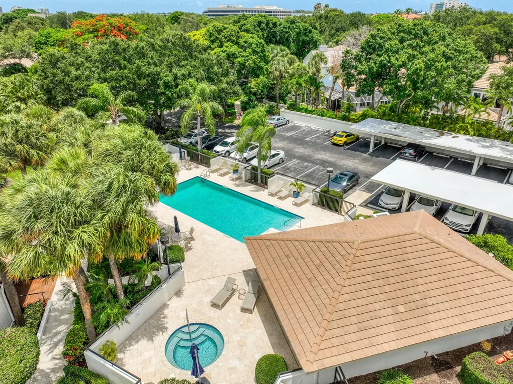 325 Oak Harbour Drive Juno Beach FL 33408