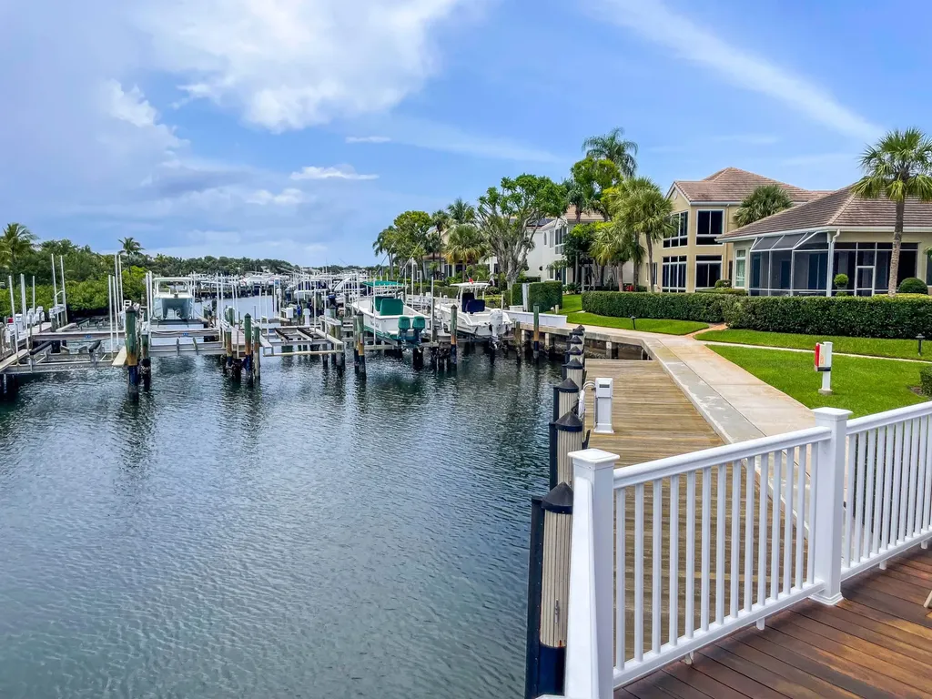 325 Oak Harbour Drive Juno Beach FL 33408