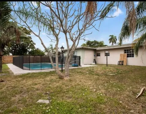 806 Minnesota Street Lantana FL 33462