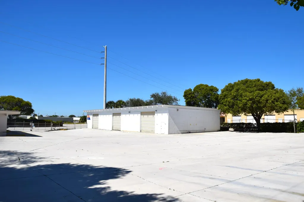 281 Old Dixie Highway Tequesta FL 33469
