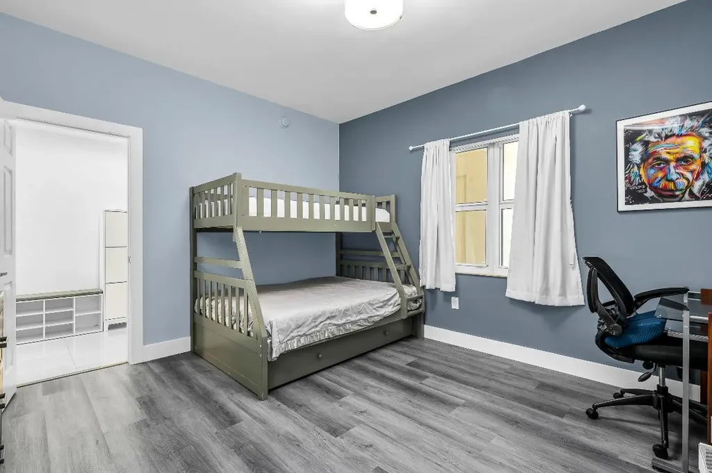 3330 NE 190th Street Aventura FL 33180