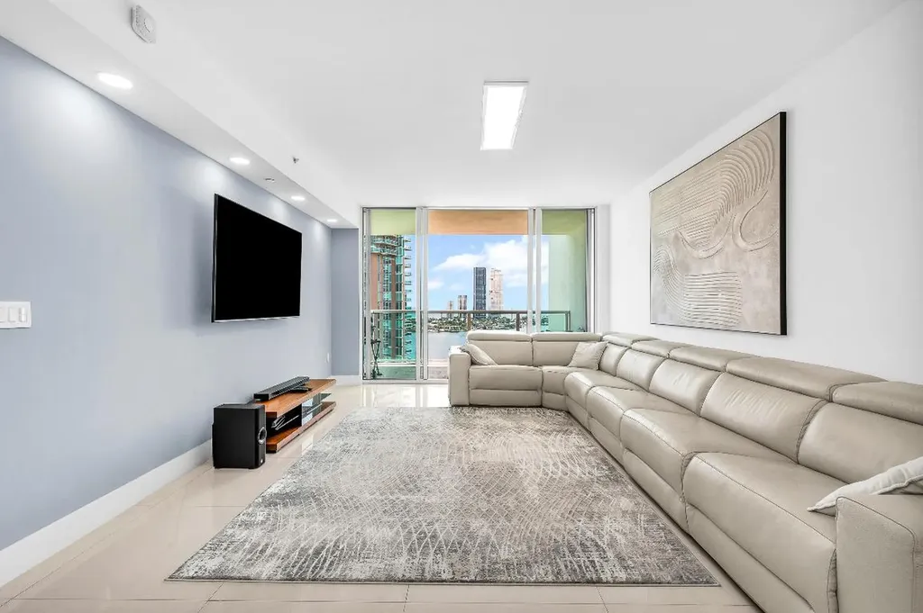 3330 NE 190th Street Aventura FL 33180