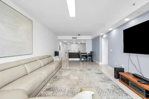 3330 NE 190th Street Aventura FL 33180