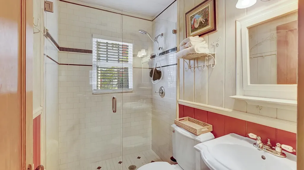 42 Palm Square Delray Beach FL 33483