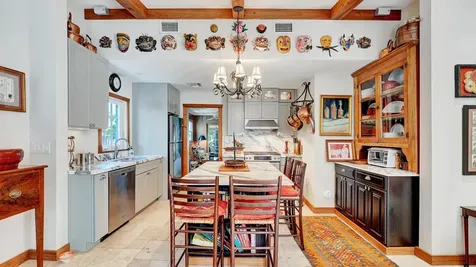 42 Palm Square Delray Beach FL 33483