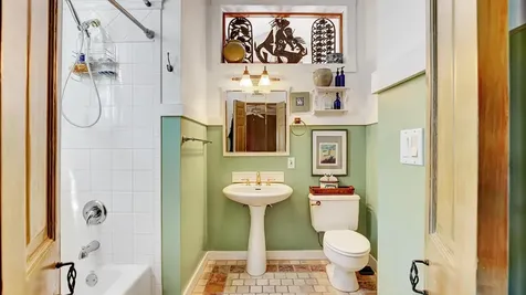 42 Palm Square Delray Beach FL 33483