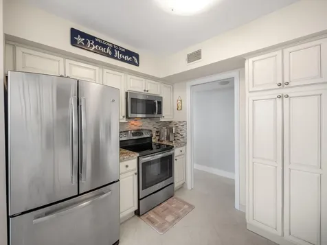 3400 N Ocean Drive, 1601 Singer Island FL 33404