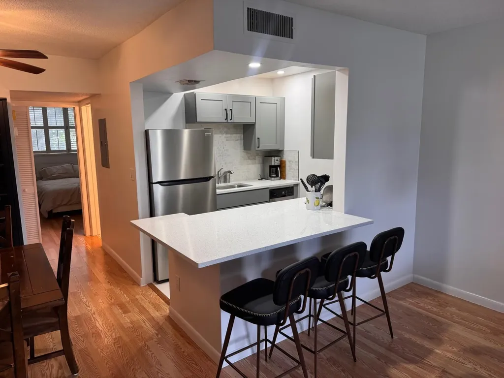 2565 S Ocean 2060 Boulevard Palm Beach FL 33480