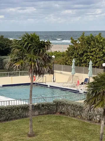 2565 S Ocean 2060 Boulevard Palm Beach FL 33480