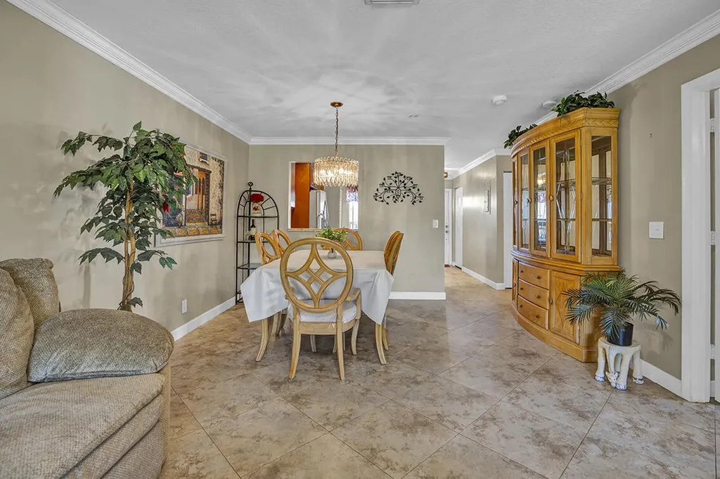 6722 Moonlit Drive Delray Beach FL 33446