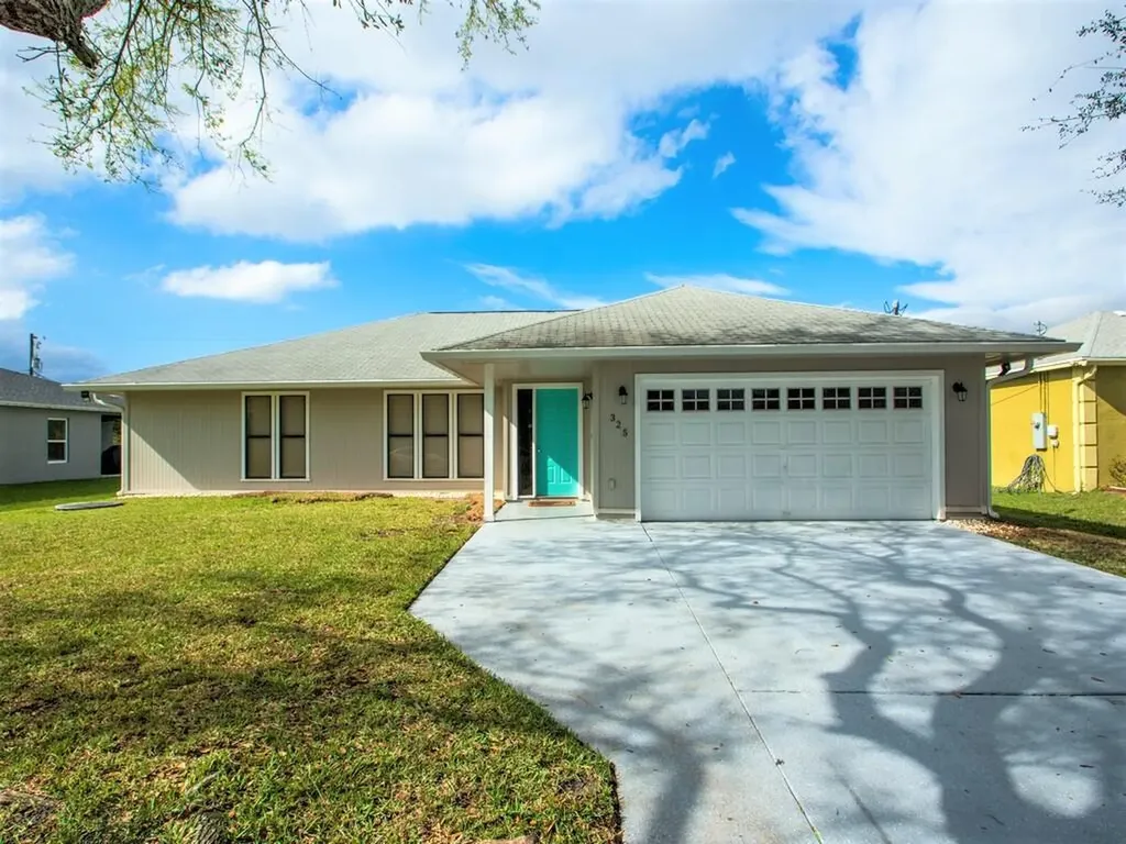 325 SW Grimaldo Terrace Port St Lucie FL 34984