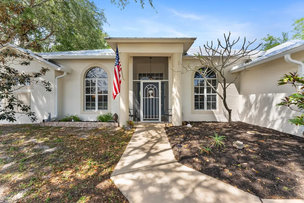 397 NE Gladiola Avenue Port St Lucie FL 34983