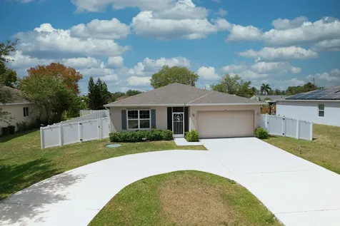 1138 SW Del Rio Boulevard Port St Lucie FL 34953