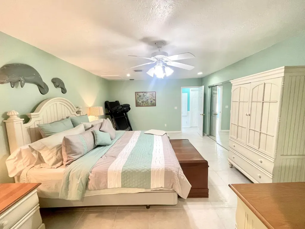 880 SE Degan Drive Port St Lucie FL 34983