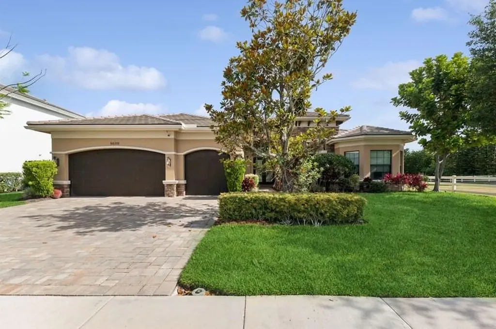 9600 Equus Circle Boynton Beach FL 33472