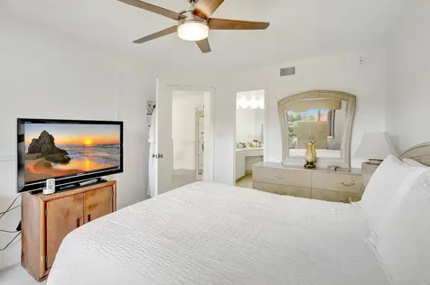 15499 N Miami Lakeway N Miami Lakes FL 33014