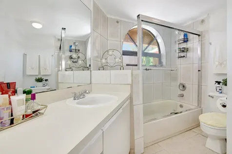 15499 N Miami Lakeway N Miami Lakes FL 33014
