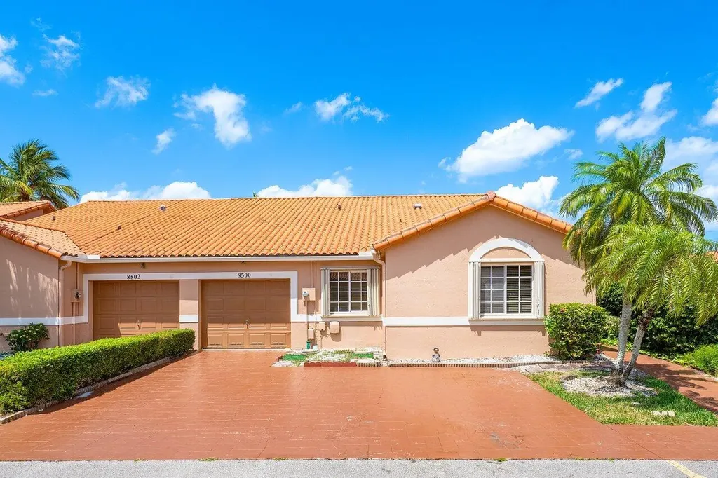 8500 Cherry Blossom Lane Tamarac FL 33321