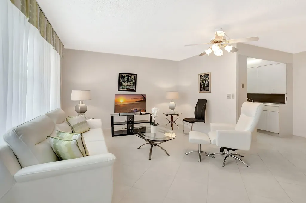2043 Cambridge C Deerfield Beach FL 33442