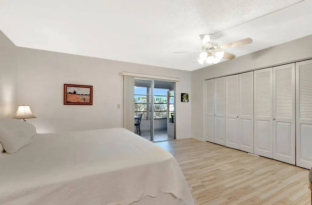 2043 Cambridge C Deerfield Beach FL 33442