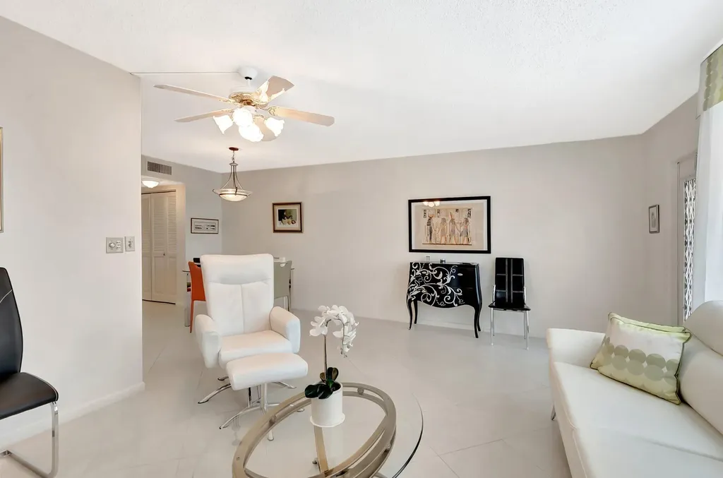 2043 Cambridge C Deerfield Beach FL 33442