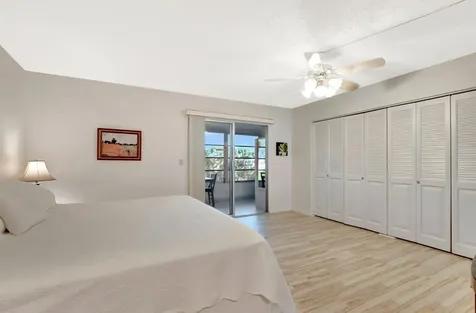 2043 Cambridge C Deerfield Beach FL 33442