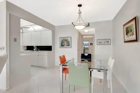 2043 Cambridge C Deerfield Beach FL 33442