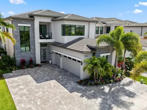 9046 Chauvet Way Boca Raton FL 33496