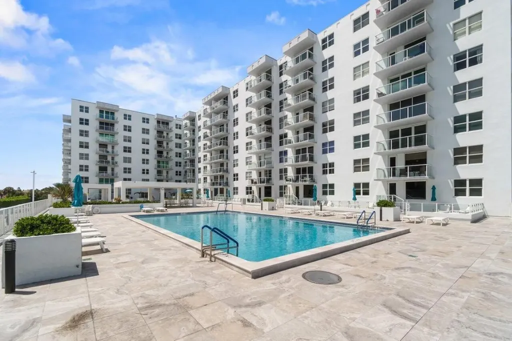 3450 S Ocean Boulevard South Palm Beach FL 33480