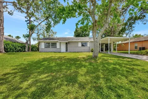 250 SW Thornhill Drive Port St Lucie FL 34984