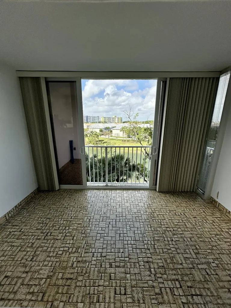3850 Washington Street Hollywood FL 33021