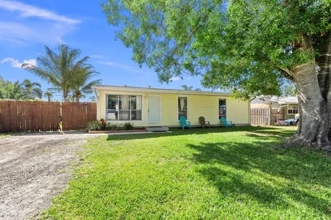 3090 SW Edwards Avenue Palm City FL 34990