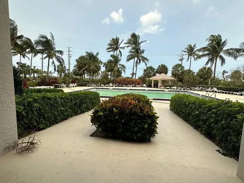5047 N Highway A1a Hutchinson Island FL 34949