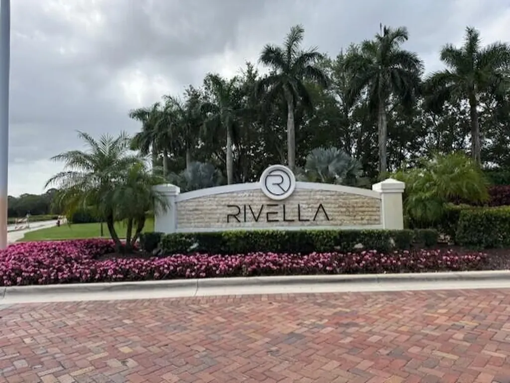171 SE Via Lago Garda Port St Lucie FL 34952