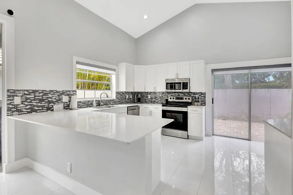 7 Wyndham Lane Palm Beach Gardens FL 33418