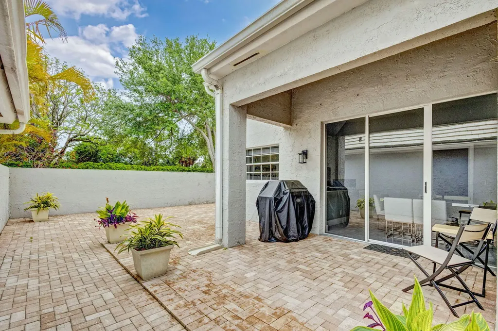 7 Wyndham Lane Palm Beach Gardens FL 33418