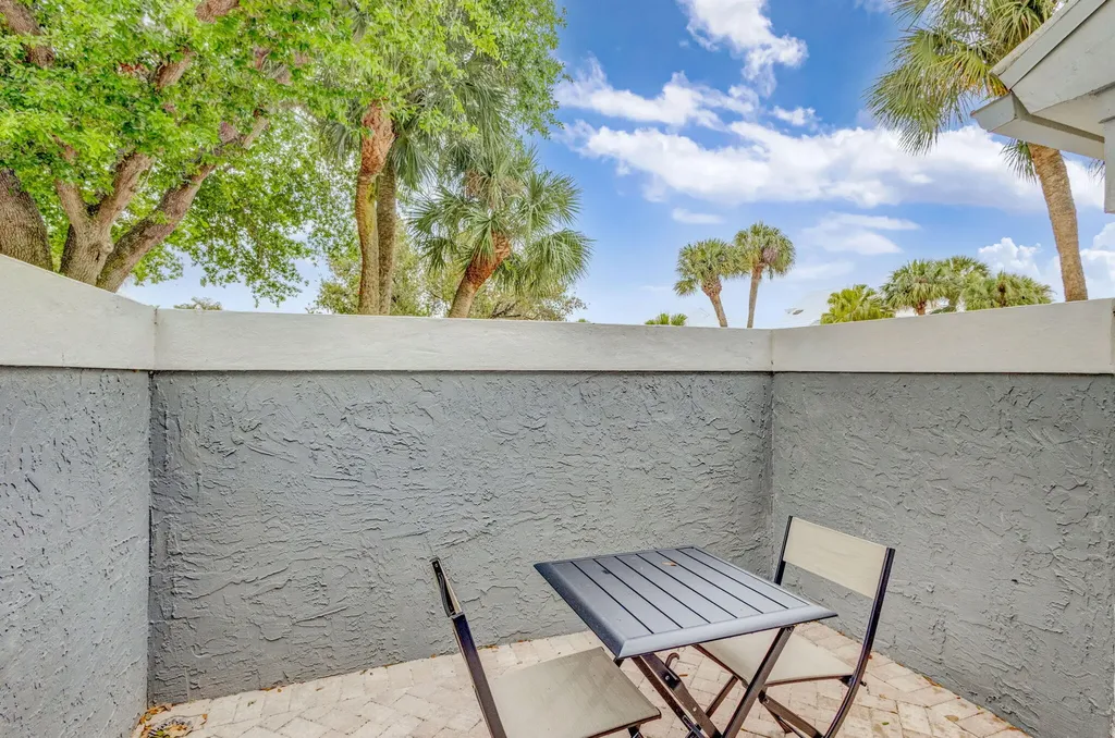7 Wyndham Lane Palm Beach Gardens FL 33418