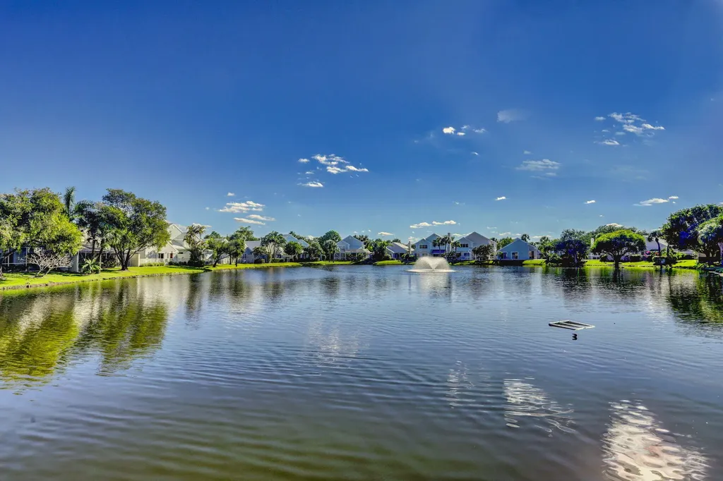 7 Wyndham Lane Palm Beach Gardens FL 33418